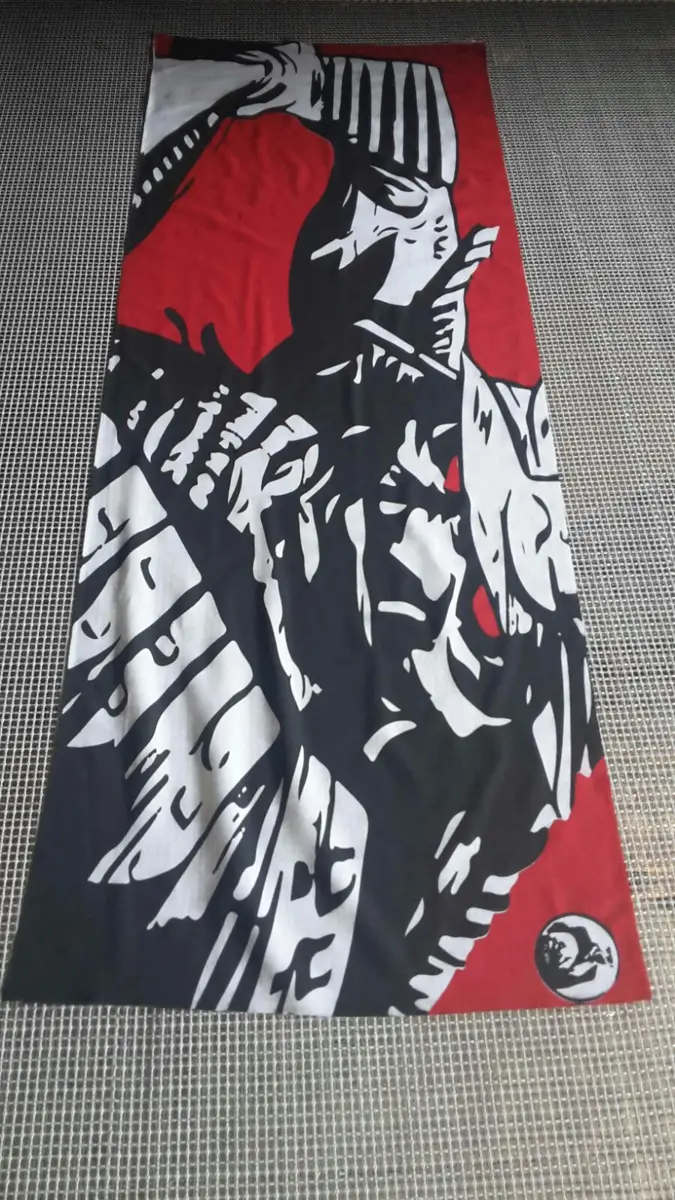 Serigrafia: Telo tenugui samurai rosso nero stampato