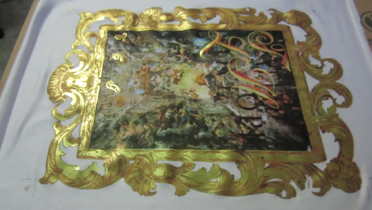 Stampa DTF: Stampa cornice dorata a pieno colore