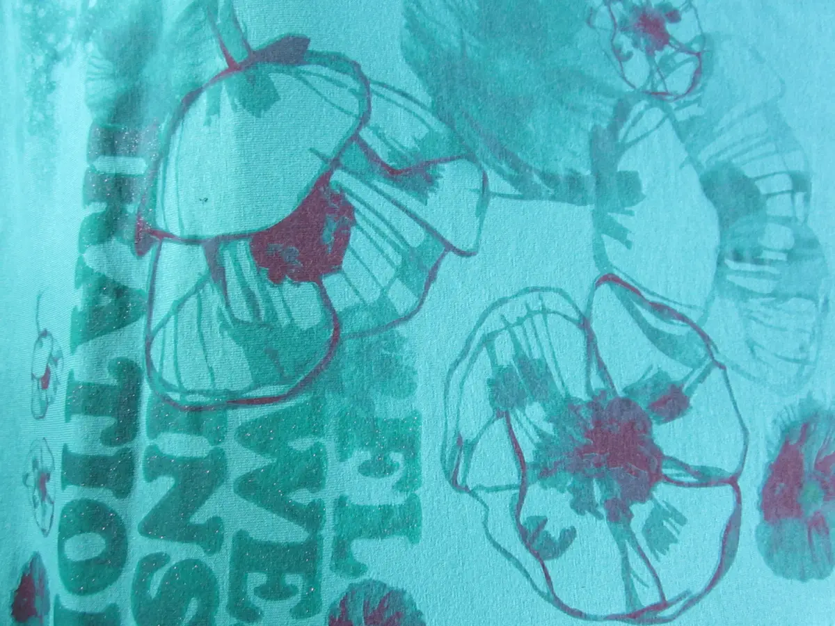 Serigrafia: Flower inspiration su t-shirt acqua
